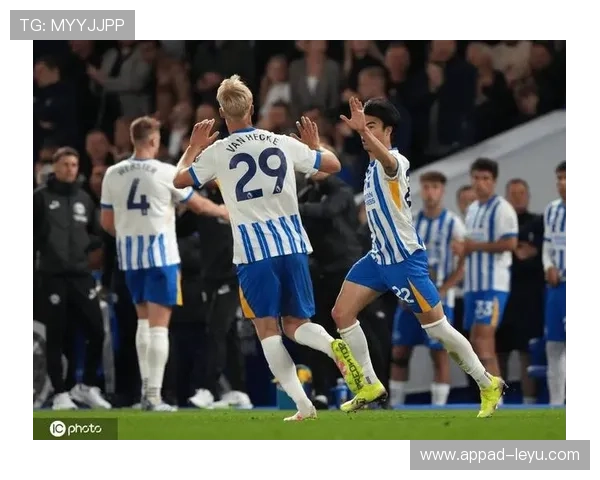 三笘薰成日本队王牌！17场造12球，布莱顿核心闪耀国际赛场